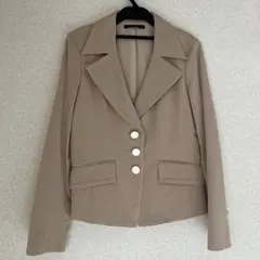 ⭐️美品　ベージュ テーラードジャケット、裏地、生地にストレッチあり