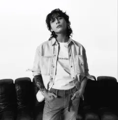 ポ*様 ジョングク Calvin Klein 半袖Tシャツ カルバンクライン - メルカリ