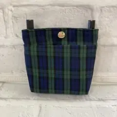 フタ無し　マチ付き　シンプルな移動ポケット　タータンチェック