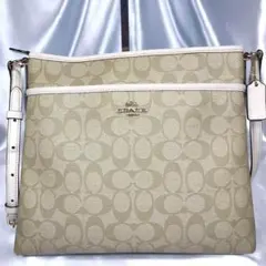 コーチ　シグネチャー　クロスボディ　PVC　レザー　ショルダーバッグ　ホワイト