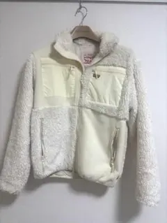 Levis フリースボアジャケット クリーム色　　『値下げ中』