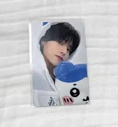 ATEEZ ウヨン　トレカ　ハチワレ