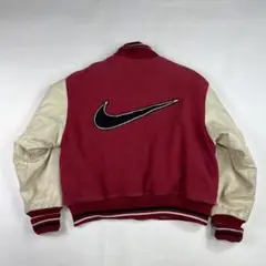 NIKE スタジャン