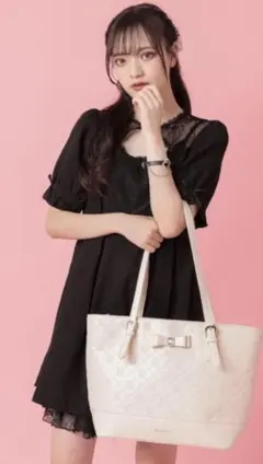 アルトローズ　ビジューリボン地雷量産 トートバッグ 　アイボリー