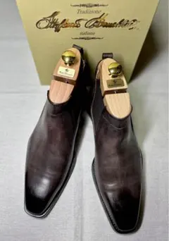 Item thumbnail for item 3c893db6-b662-46d1-aa19-6519193d6905