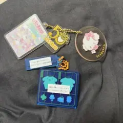 サンリオ いちご新聞 アクリルチャーム 2点セット