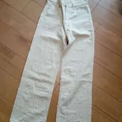 アイボリー ストレートレッグデニムパンツ W26xL29