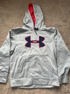 Under Armour グレー レッド パーカー