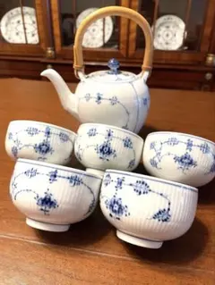 未使用品♥ロイヤルコペンハーゲン急須＆湯呑6客セット - メルカリ