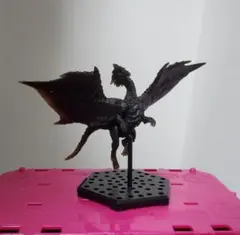 モンスターハンター　モンハン　フィギュア　クシャルダオラ(クリアver)のサムネイル