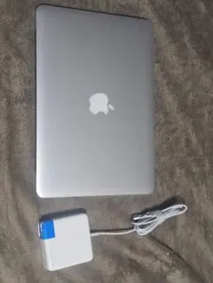 MacBook Pro 2015年製 13インチ