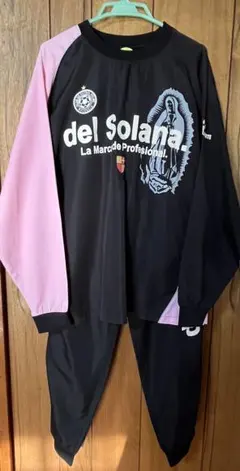 Item thumbnail for item d5636dc3-b3cd-46e1-929d-b354d78df669