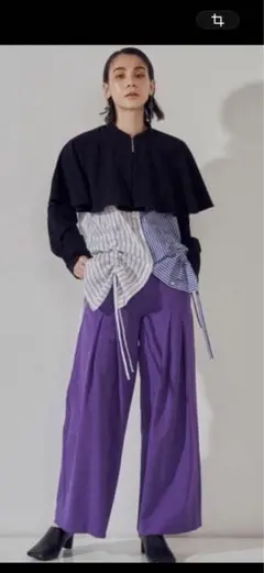 黒 クロップドスタイル 長袖トップスのサムネイル