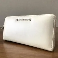【LA BAGAGERIE】（ラバガジェリー）スワロフスキー付きレザー長財布