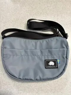 Scandinavian Forest、グレー 、ミニバナナショルダーバッグ