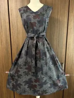 着物リメイク　大島紬　正絹　葉柄ノースリーブ紬着物