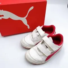 美品✨PUMA プーマ キッズ スニーカー 17㎝ シューズ 靴のサムネイル