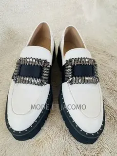 美品　MODE ET JACOMO ビジュー　ローファー モードエジャコモのサムネイル