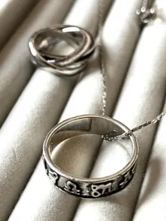 ペンダントトップ２個とチェーンのセット(未使用品)