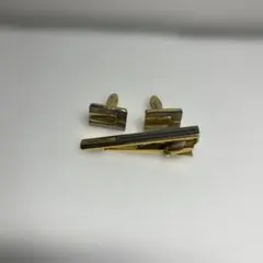 Mario Valentino ネクタイピンとカフスボタンセット