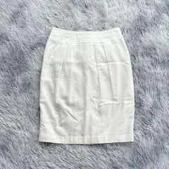 プレミアムバイビッキー◎膝丈タイトスカート タック入り 立体シルエット オフィスのサムネイル