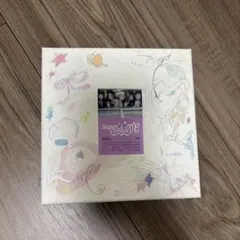 ILLIT SUPER REAL ME アルバム