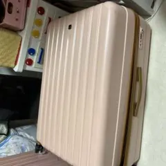 中型 ブラック キャリーケース