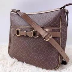 希少✨ニナリッチ ショルダーバッグ ジラフ柄 ブラウン PVC ゴールド金具 茶