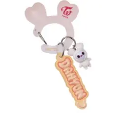 TWICE LOVELYs カラビナ