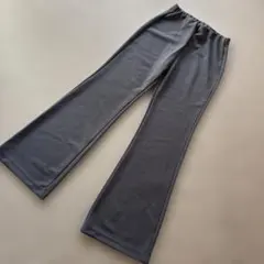 coca フレアパンツ　グレー