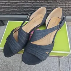 naturalizer 黒 サンダル 夏 レディースのサムネイル