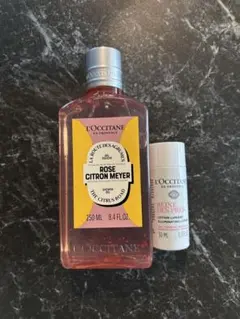 L'Occitaneシャワージェルと化粧水セット