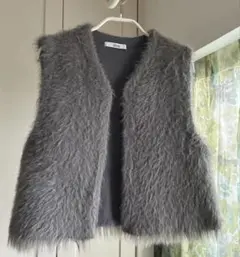 ファー　ベスト　グレー　着丈50cm レリューム