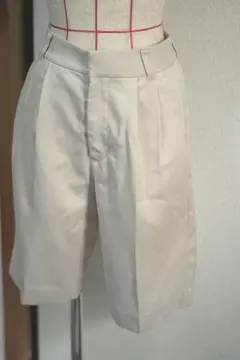ベージュ ハーフパンツ キャロット