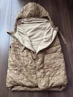 ユニクロ 抱っこ紐用 ケープ ベージュ 星柄 キルティング フード付