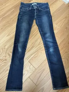 【本日限り値下げ】MOUSSY デニムパンツ インディゴブルーのサムネイル