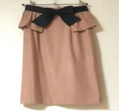 値下げ！　デビュードフィオレ 美品！ ペプラム取り外しリボン ツイード スカートのサムネイル