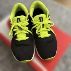 ASICS キッズ スニーカー 23.5センチ