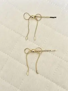 ゴールドリボン型ヘアピン2本セット