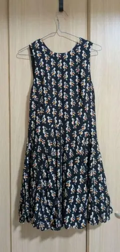 ペリカン柄ノースリーブワンピース