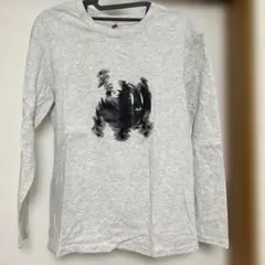 グレー 長袖Tシャツ 抽象デザイン