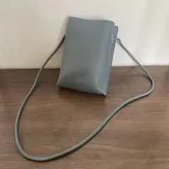 【新品　未使用】スマホショルダーバッグ　ブルーグレー　レディース　匿名配送