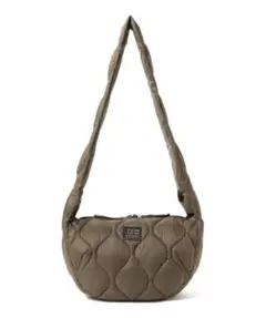 TAION オリーブ色 キルティングショルダーバッグ