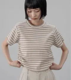 【新品タグ付き】LOWRYS FARM ローリーズファーム フライスチビTEEのサムネイル