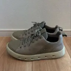 gore-tex スニーカー