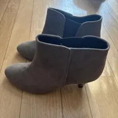 グリーンレーベルリラクシングのスエード アンクルブーツ