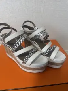 HERMES チェーン ウェッジソール サンダルのサムネイル
