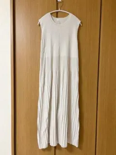 ジーユー　ニットワンピース