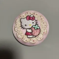 ハローキティ 刺繍缶バッジ