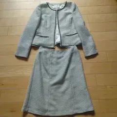 ジャケットとスカートのセット